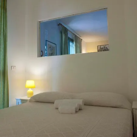 Mara's House, 10 Minuti A Piedi Dal Centro, Parcheggio Privato Apartment *