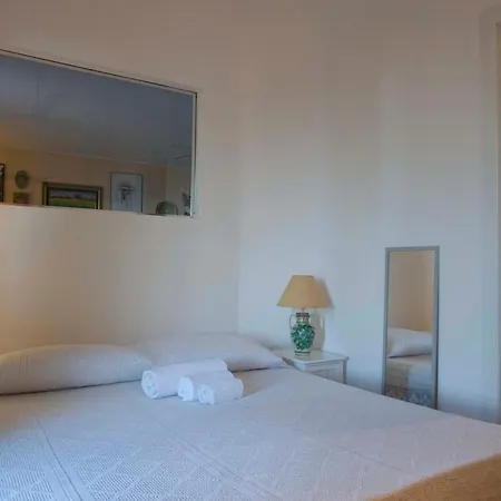 Mara's House, 10 Minuti A Piedi Dal Centro, Parcheggio Privato Apartment *