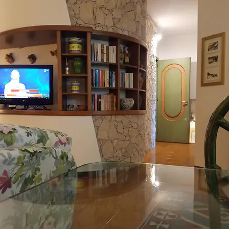 Mara's House, 10 Minuti A Piedi Dal Centro, Parcheggio Privato Lägenhet Taormina