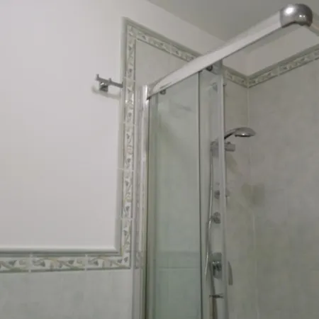 Mara's House, 10 Minuti A Piedi Dal Centro, Parcheggio Privato Lägenhet *