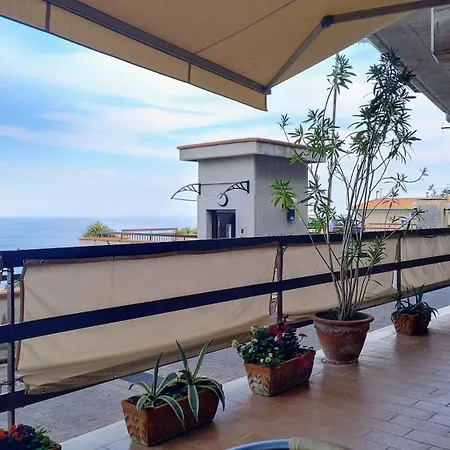 Mara's House, 10 Minuti A Piedi Dal Centro, Parcheggio Privato * Taormina