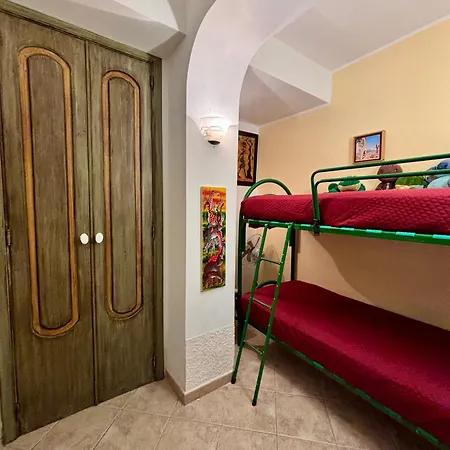 Mara's House, 10 Minuti A Piedi Dal Centro, Parcheggio Privato Apartment