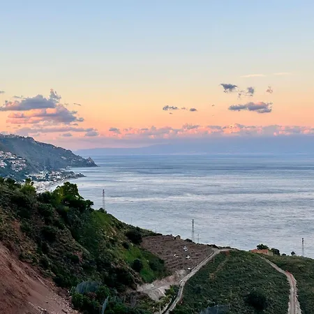 Mara's House, 10 Minuti A Piedi Dal Centro, Parcheggio Privato Lägenhet