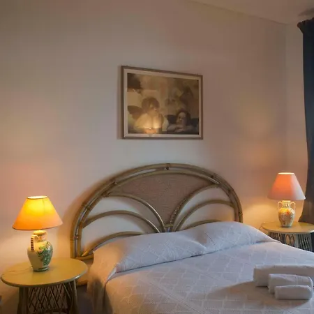 Mara's House, 10 Minuti A Piedi Dal Centro, Parcheggio Privato Taormina